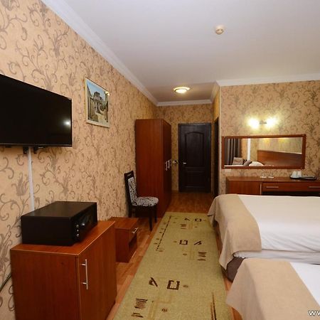 Hotel Istanbul Batumi Exterior photo