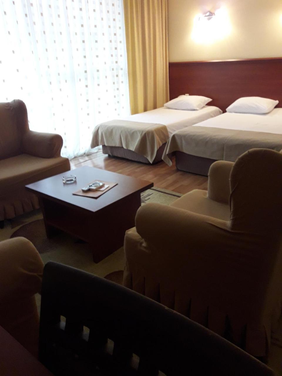 Hotel Istanbul Batumi Exterior photo